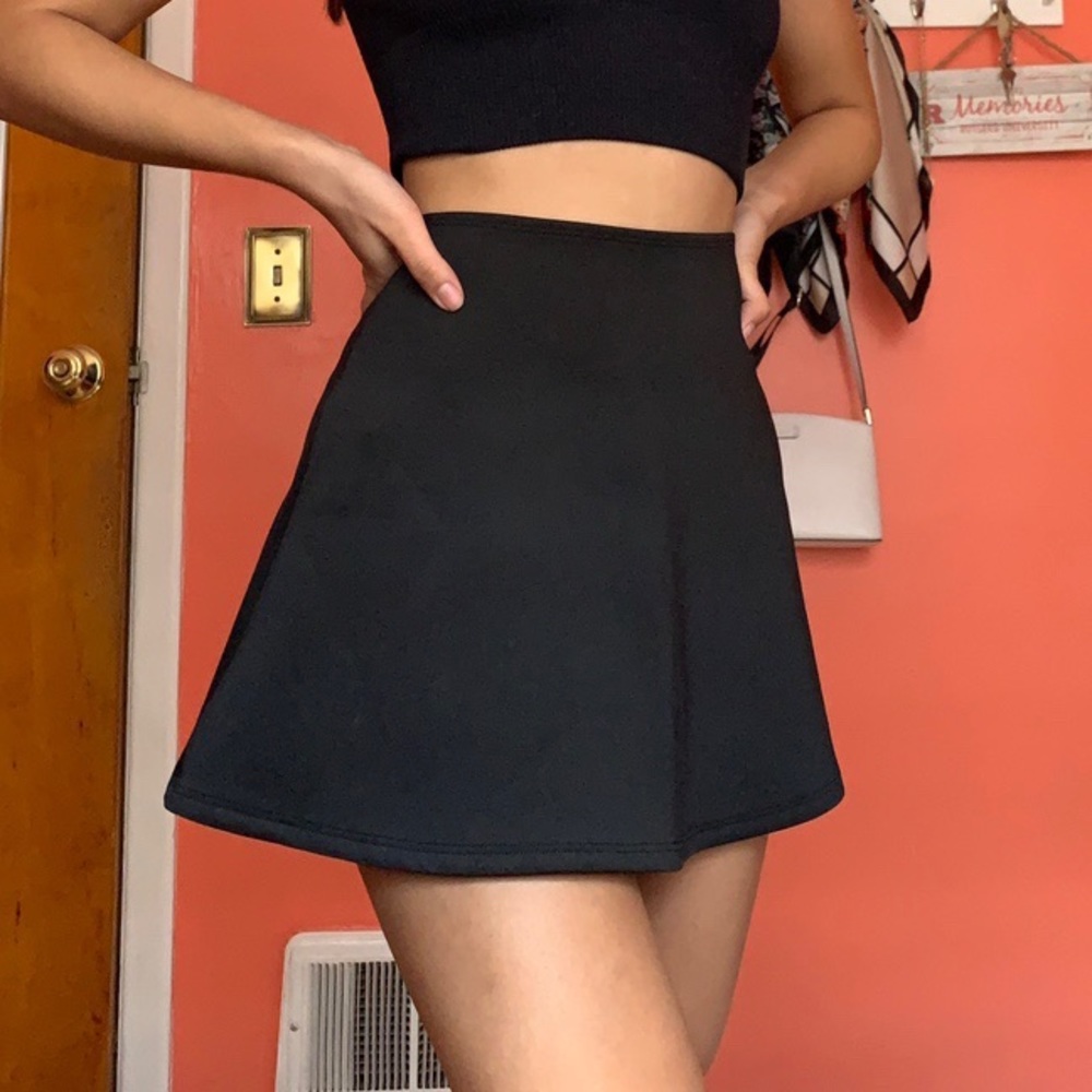 American Apparel black mini skirt